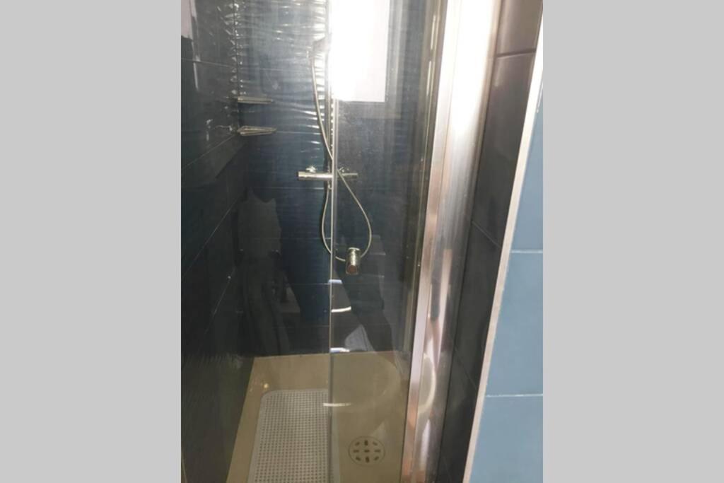 Grand F2 60Mq Centre Antibes, Proche Plages, Commerces, 2 Balcons, Parking, Train, Bus, Deco Vintage, Pet Friendly, Ideal Famille Ou 1-2 Couples Εξωτερικό φωτογραφία
