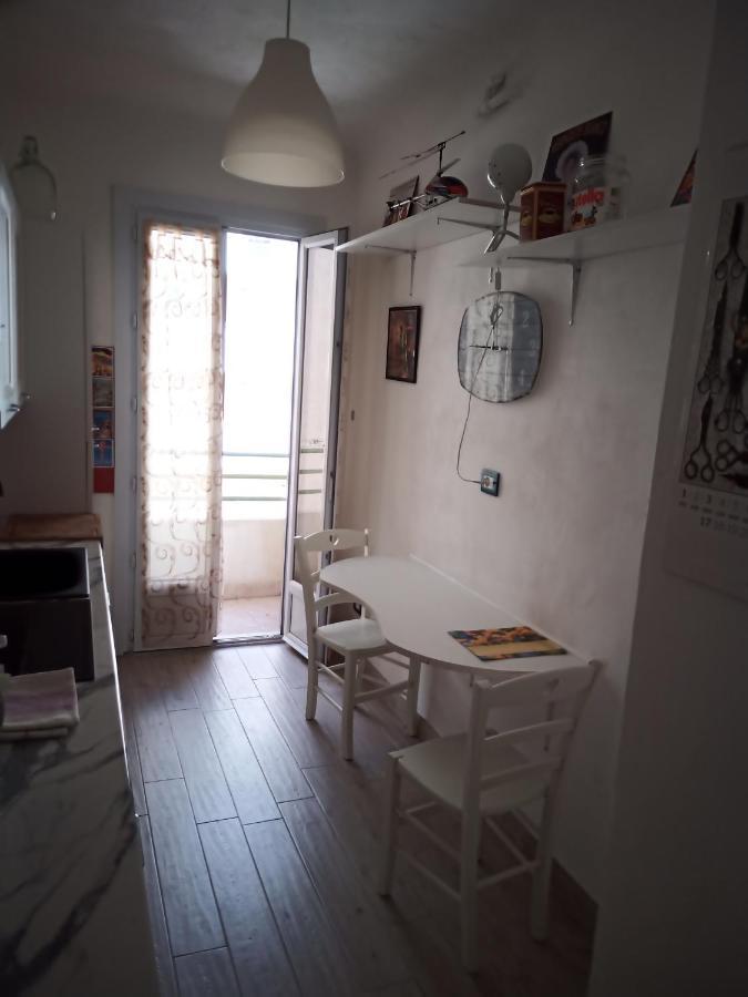 Grand F2 60Mq Centre Antibes, Proche Plages, Commerces, 2 Balcons, Parking, Train, Bus, Deco Vintage, Pet Friendly, Ideal Famille Ou 1-2 Couples Διαμέρισμα Εξωτερικό φωτογραφία