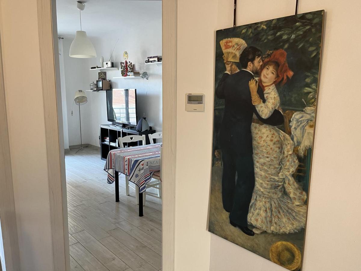 Grand F2 60Mq Centre Antibes, Proche Plages, Commerces, 2 Balcons, Parking, Train, Bus, Deco Vintage, Pet Friendly, Ideal Famille Ou 1-2 Couples Διαμέρισμα Εξωτερικό φωτογραφία