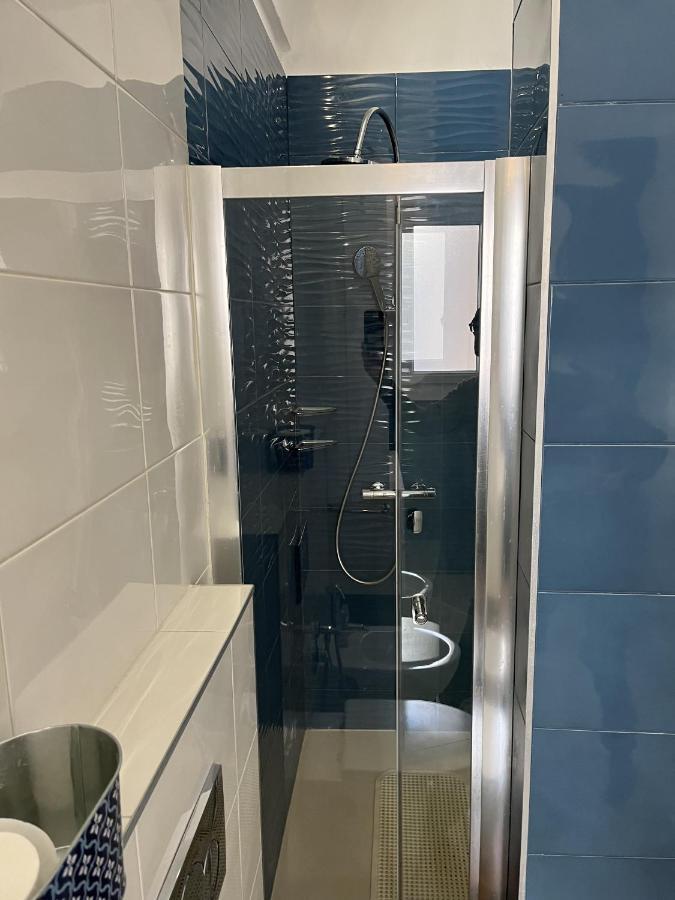 Grand F2 60Mq Centre Antibes, Proche Plages, Commerces, 2 Balcons, Parking, Train, Bus, Deco Vintage, Pet Friendly, Ideal Famille Ou 1-2 Couples Εξωτερικό φωτογραφία